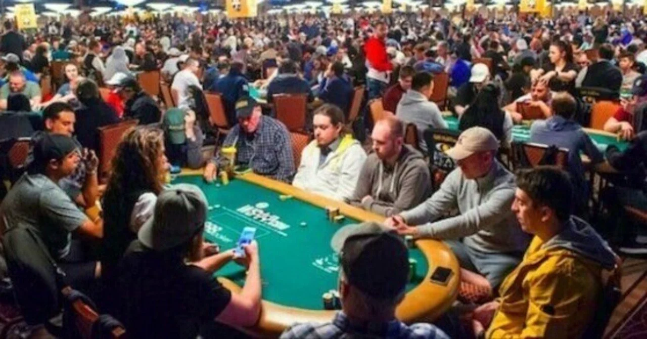 Clubs poker review